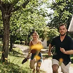 홀리데이파크 Naturel Hoteldorf Schoenleitn 라챈치오버뎀파커시