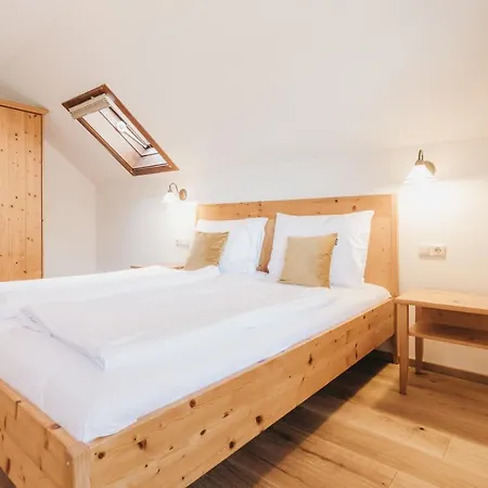 Naturel Hoteldorf Schoenleitn 4*