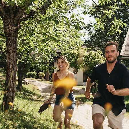 Parco vacanze Naturel Hoteldorf Schoenleitn Latschach ober dem Faakersee