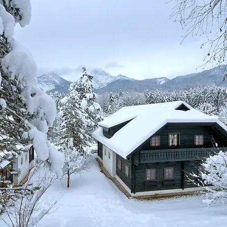Naturel Hoteldorf Schoenleitn Hotel apartamentowy Latschach ober dem Faakersee
