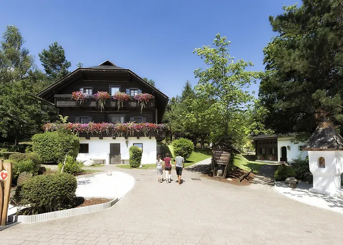 Kompleks wypoczynkowy Naturel Hoteldorf Schoenleitn Latschach ober dem Faakersee