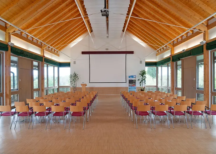 Naturel Hoteldorf Schoenleitn Latschach ober dem Faakersee