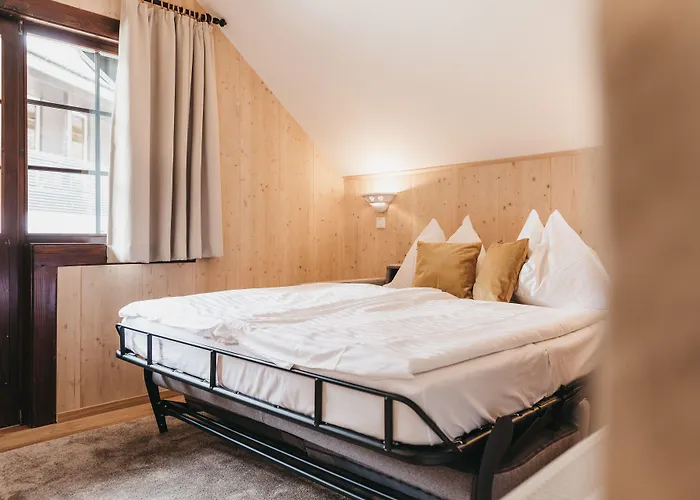 Kompleks wypoczynkowy Naturel Hoteldorf Schoenleitn 4*